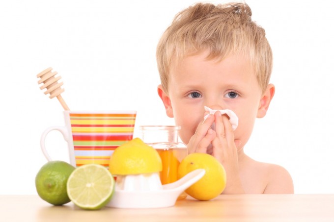 Лечение простуды у детей травами и чаем