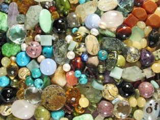 Камни и кристаллы